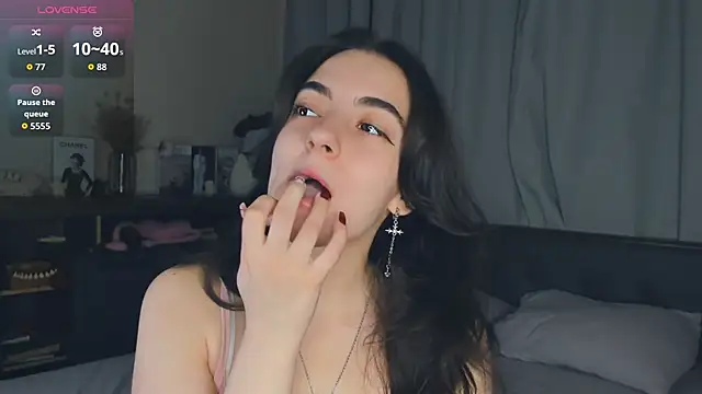 DracosMoon online show from November 25, 2025, 7:08 am