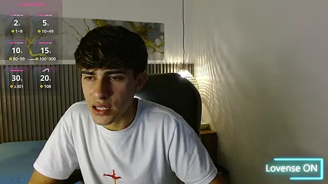 Dyla n18 online show from November 12, 2025, 8:41 pm