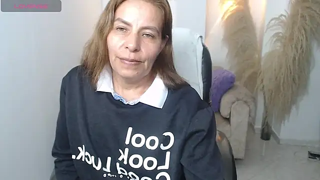 Snapshot of Milf_karlye chatting on January 17, 2026, 1:43 am Milf karlye online show from January 17, 2026, 1:43 am