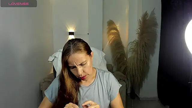 Snapshot of Milf_karlye chatting on February 14, 2026, 3:03 am Milf karlye online show from February 14, 2026, 3:03 am