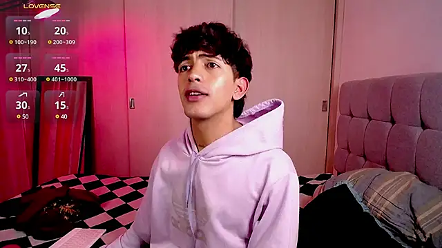 Snapshot of teobowny_ chatting on January 6, 2025, 7:13 pm teobowny online show from January 6, 2025, 7:13 pm