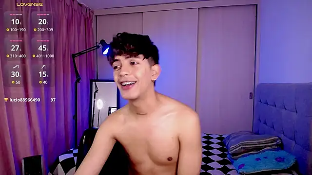 Snapshot of teobowny_ chatting on January 16, 2025, 4:07 pm teobowny online show from January 16, 2025, 4:07 pm