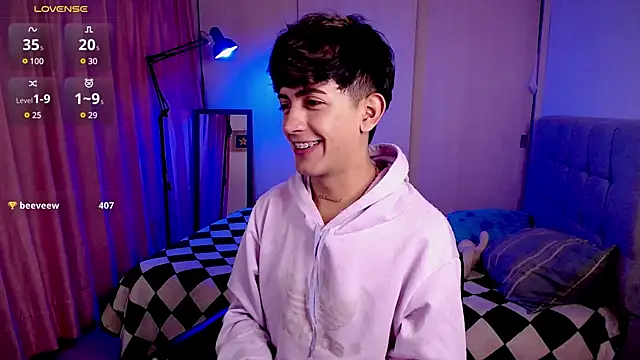 Snapshot of teobowny_ chatting on January 21, 2025, 4:27 pm teobowny online show from January 21, 2025, 4:27 pm