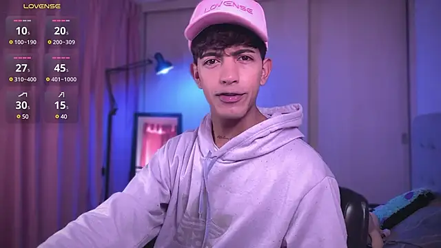 Snapshot of teobowny_ chatting on January 24, 2025, 1:25 pm teobowny online show from January 24, 2025, 1:25 pm