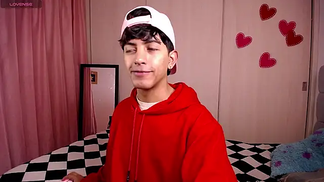 Snapshot of teobowny_ chatting on March 5, 2025, 5:29 pm teobowny online show from March 5, 2025, 5:29 pm