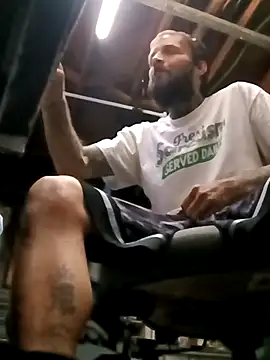 Whipit323 online show from January 8, 2026, 11:12 am