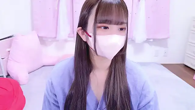 Snapshot of MAIKA_pyon chatting on November 5, 2025, 10:04 am MAIKA pyon online show from November 5, 2025, 10:04 am