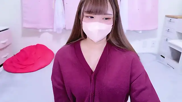 Snapshot of MAIKA_pyon chatting on December 1, 2025, 12:10 pm MAIKA pyon online show from December 1, 2025, 12:10 pm