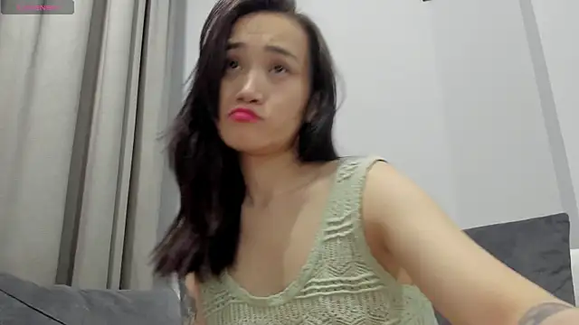 aenie online show from January 10, 2025, 12:15 pm