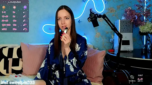 Snapshot of Anal_Girl_ chatting on January 6, 2025, 6:52 pm Anal Girl  online show from January 6, 2025, 6:52 pm