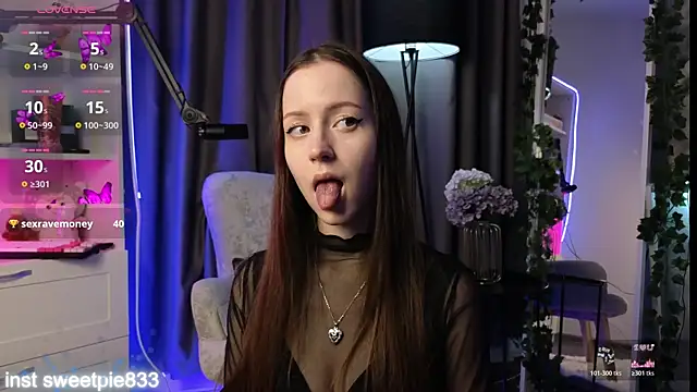 Anal Girl  online show from March 24, 2026, 4:34 pm