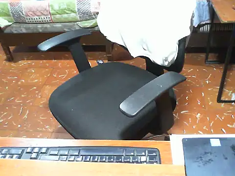 Snapshot of Roberto3102 chatting on December 20, 2025, 1:51 pm Roberto3102 online show from December 20, 2025, 1:51 pm