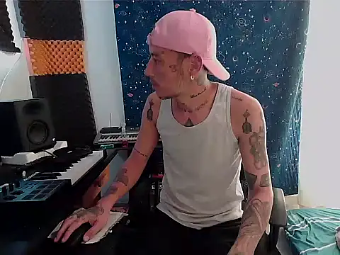 patrik tattoo  online show from January 10, 2025, 4:20 pm