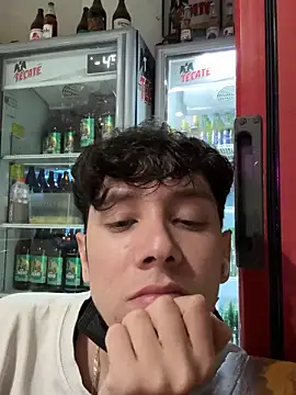 Snapshot of Omaaaaaaa00001 chatting on November 21, 2025, 4:00 am Omaaaaaaa00001 online show from November 21, 2025, 4:00 am