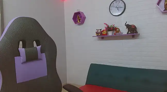 mau elixxx online show from December 6, 2024, 2:02 am