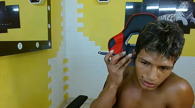 mau elixxx online show from January 30, 2025, 7:39 am