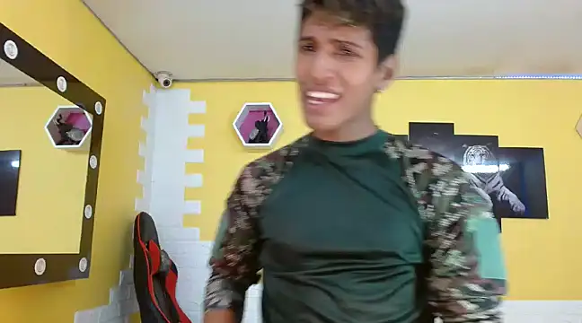 mau elixxx online show from February 1, 2025, 3:30 am