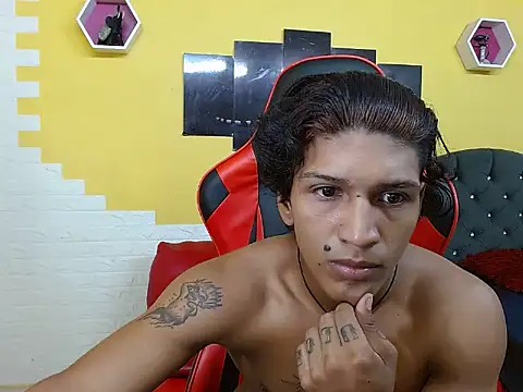 mau elixxx online show from January 16, 2026, 2:21 pm