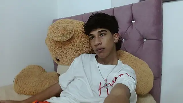 Snapshot of hares_mds chatting on March 4, 2025, 12:44 pm hares mds online show from March 4, 2025, 12:44 pm