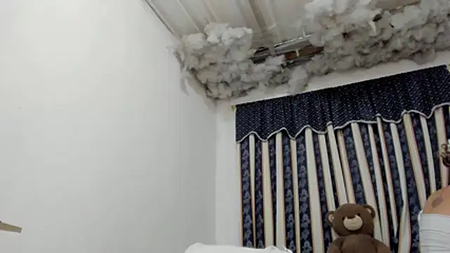 Lauu G online show from February 3, 2026, 1:27 pm