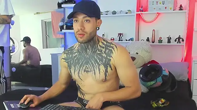 Snapshot of _tatho_perovich_ chatting on December 22, 2024, 5:12 am tatho perovich online show from December 22, 2024, 5:12 am