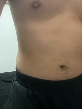 YU-KI00 online show from November 15, 2025, 12:45 pm