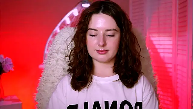 Snapshot of AnnTerry_ chatting on October 24, 2025, 12:12 pm AnnTerry online show from October 24, 2025, 12:12 pm