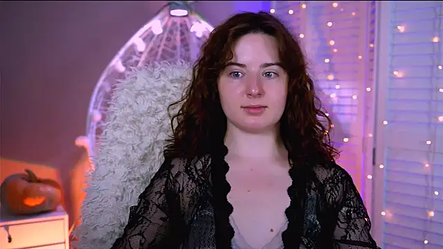 Snapshot of AnnTerry_ chatting on October 30, 2025, 9:11 am AnnTerry online show from October 30, 2025, 9:11 am