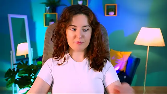 Snapshot of AnnTerry_ chatting on November 14, 2025, 8:35 am AnnTerry online show from November 14, 2025, 8:35 am