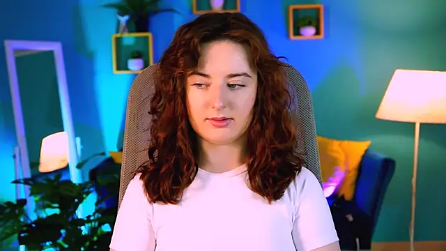 Snapshot of AnnTerry_ chatting on November 16, 2025, 8:42 am AnnTerry online show from November 16, 2025, 8:42 am