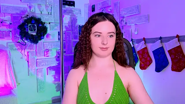 Snapshot of AnnTerry_ chatting on December 14, 2025, 8:30 am AnnTerry online show from December 14, 2025, 8:30 am