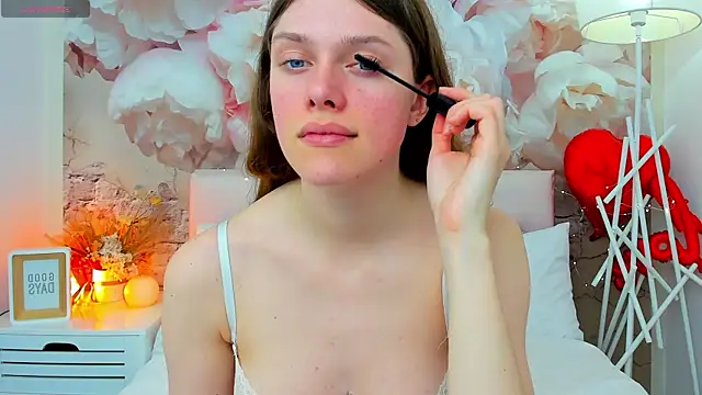 Snapshot of JaneBrowni chatting on May 3, 2026, 12:22 pm JaneBrowni online show from May 3, 2026, 12:22 pm