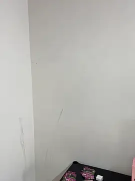 emilie xx  online show from October 2, 2025, 3:41 pm