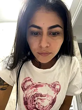 emilie xx  online show from October 5, 2025, 2:48 pm