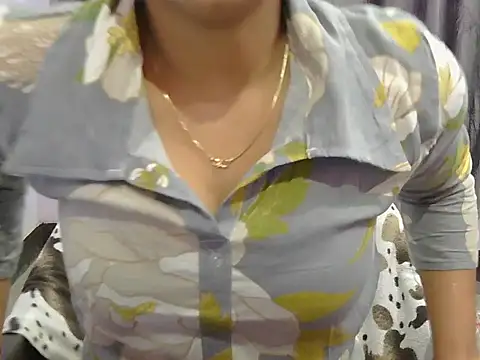 Snapshot of cutie-taara chatting on March 3, 2025, 12:37 pm cutie-taara online show from March 3, 2025, 12:37 pm