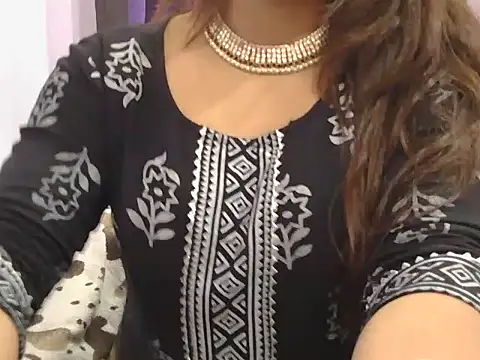 Snapshot of cutie-taara chatting on March 12, 2025, 5:46 am cutie-taara online show from March 12, 2025, 5:46 am