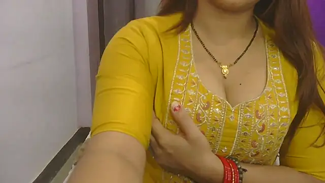 Snapshot of cutie-taara chatting on October 18, 2025, 4:48 am cutie-taara online show from October 18, 2025, 4:48 am