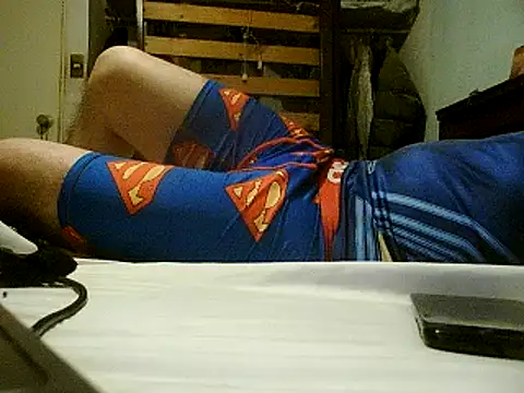 Snapshot of frank32love chatting on February 19, 2025, 10:23 am frank32love online show from February 19, 2025, 10:23 am