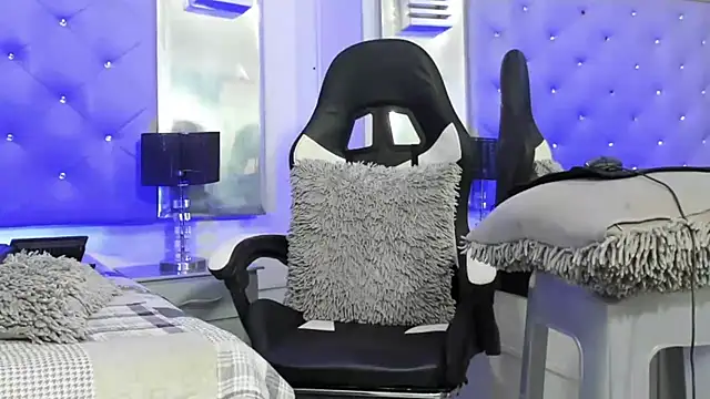 Snapshot of JuanDiegoKing chatting on February 7, 2025, 2:40 am JuanDiegoKing online show from February 7, 2025, 2:40 am