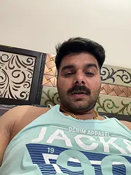 Snapshot of Gaonkadesilonda chatting on September 25, 2025, 6:33 pm Gaonkadesilonda online show from September 25, 2025, 6:33 pm