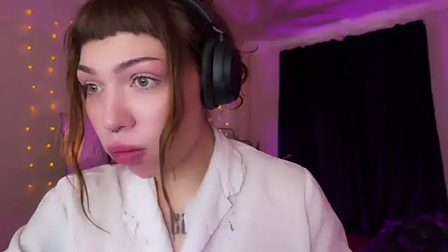 PaulaPratt online show from December 3, 2024, 9:22 am