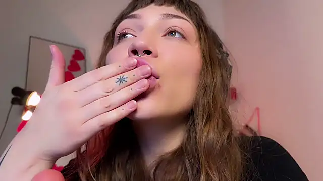 PaulaPratt online show from February 12, 2025, 6:51 am