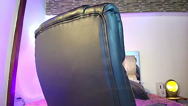 Snapshot of dakota_Robbins_ chatting on February 9, 2025, 11:36 pm dakota Robbins online show from February 9, 2025, 11:36 pm