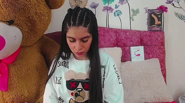 Madisson Ivanova online show from December 20, 2024, 5:47 am