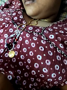 Snapshot of jasmine_janu chatting on May 13, 2026, 10:01 am jasmine janu online show from May 13, 2026, 10:01 am