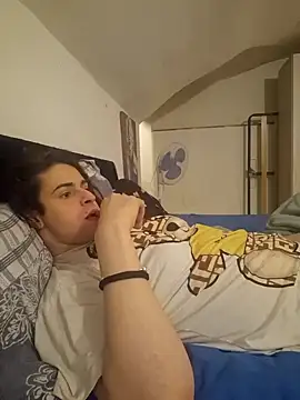 perla97 online show from December 1, 2024, 5:24 pm