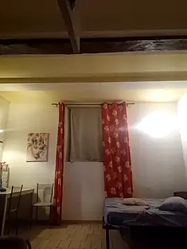 perla97 online show from October 30, 2025, 5:24 pm