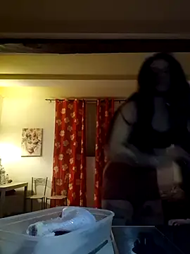 perla97 online show from November 24, 2025, 5:23 pm