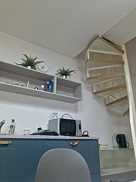 perla97 online show from February 20, 2026, 2:28 pm