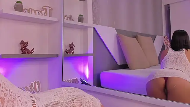 ammi roberts online show from December 3, 2024, 4:06 pm